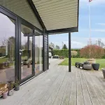 New Close To The Feriehus